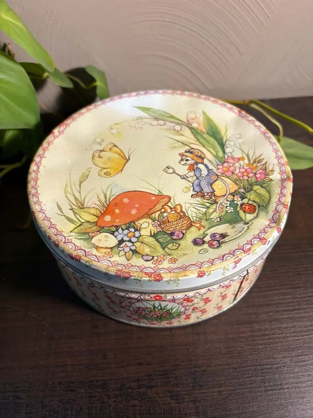 Vintage Churchill's Woodland Fair Round Metal Decorative Tin Container